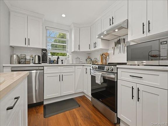 4th image of 5 Carlton Ave