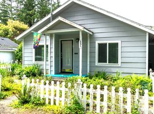 33 3rd St, Bay Center, WA 98527