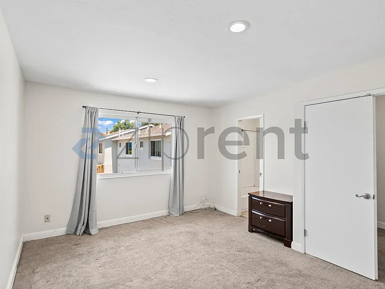38551 Royal Ann Cmn — Photo 19