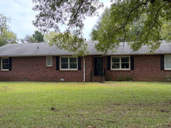 115 Price Dr, Locust Grove, GA 30248