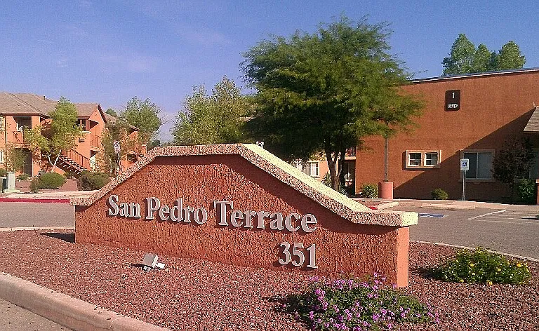 351 E Pearl St #2106 — Photo 1