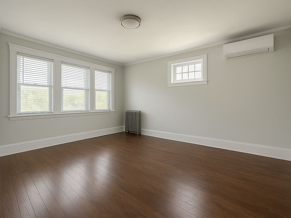 Living Room empty