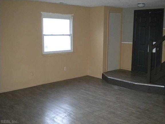 3rd image of 1237 Eaglewood Dr