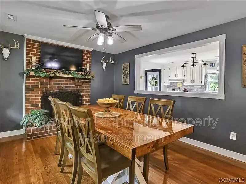 4 bed, 2.0 bath, 1575 sqft, $2,500 — Photo 3