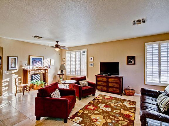 3rd image of 1332 W Roadrunner Dr