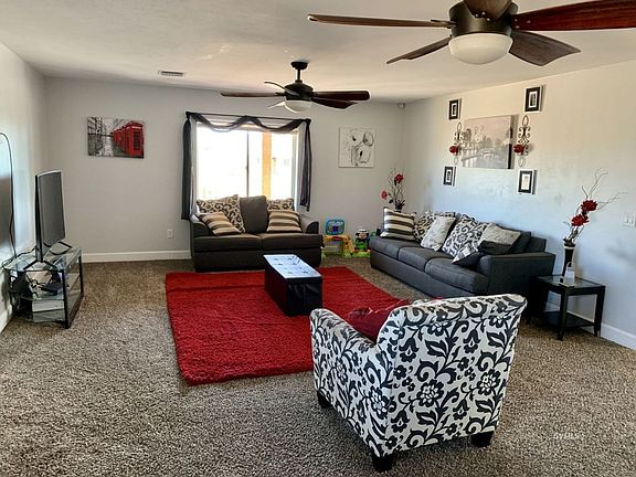 3rd image of 1636 N Sunset Blvd