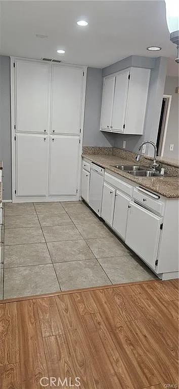 2 bed, 1041 sqft, $3,395 — Photo 4