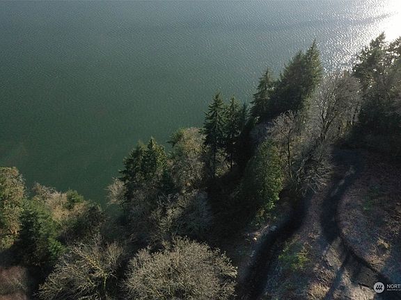 5th image of 6 Edge Water Drive