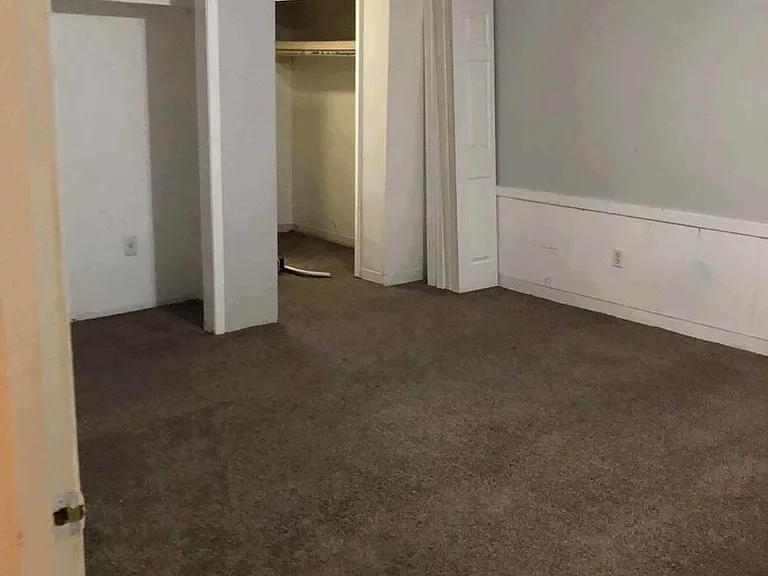 1217 Moss St — Photo 12