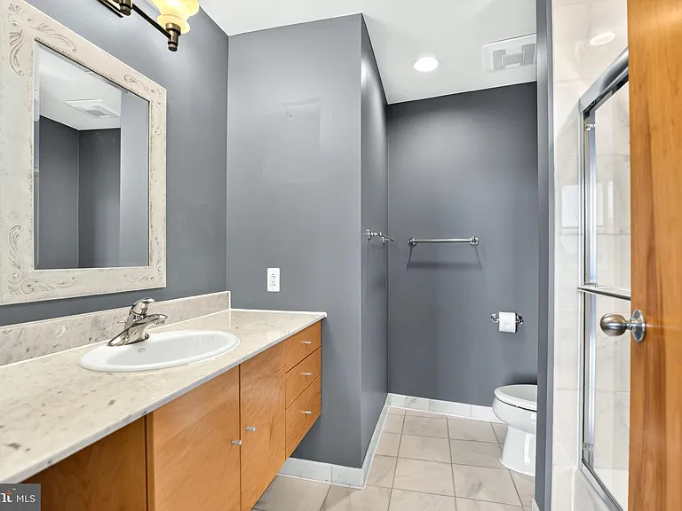 1147 N 4th St #53-4B — Photo 18