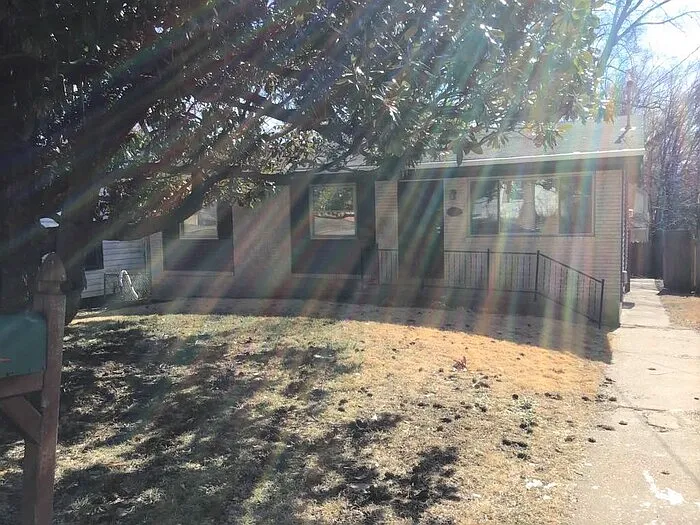 258 Sadonia Ave photo 1
