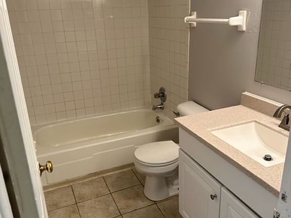3rd image of 848 Tradewind Dr