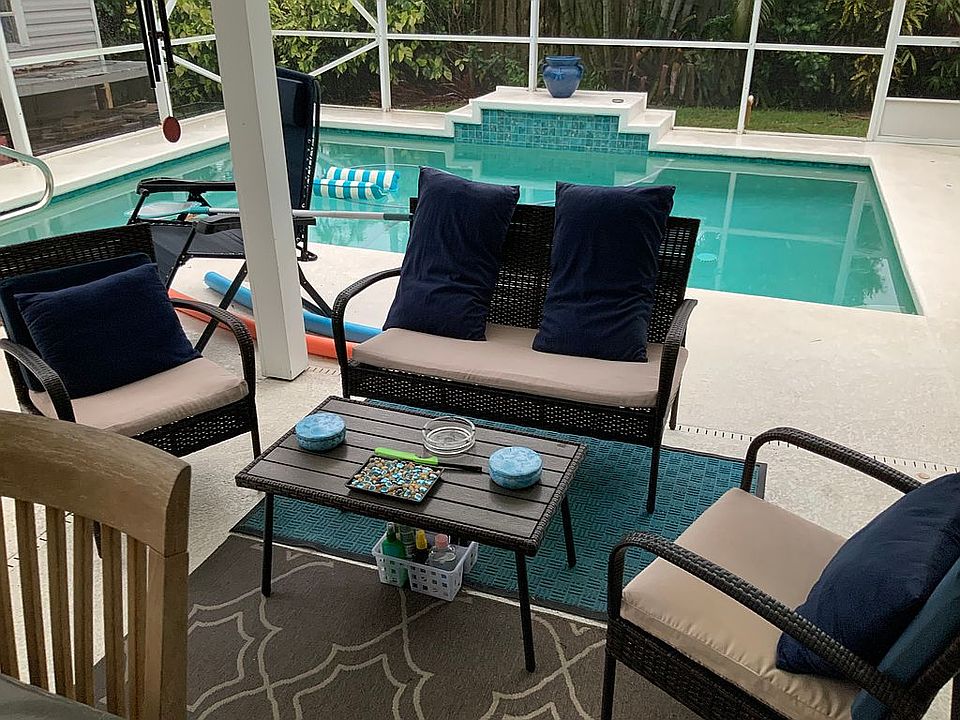 1st image of 325 Joy Haven Dr