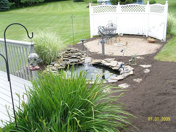 Pond w/Waterfall  - relax!