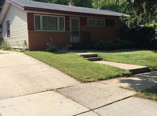 2040 Kentucky St, Racine, WI 53405