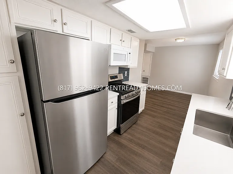 903 Progreso Dr — Photo 4