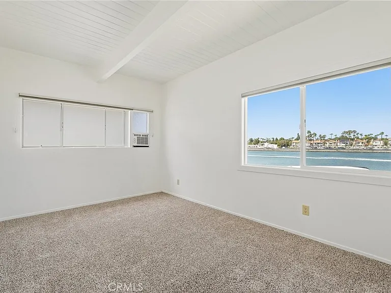337 La Verne Ave — Photo 39
