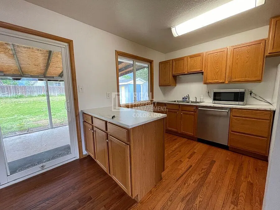 Charming 3-Bedroom Ranch-Style Home in Colorado Springs — Photo 3