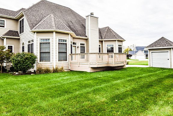 3rd image of 510 Rollingwood Dr