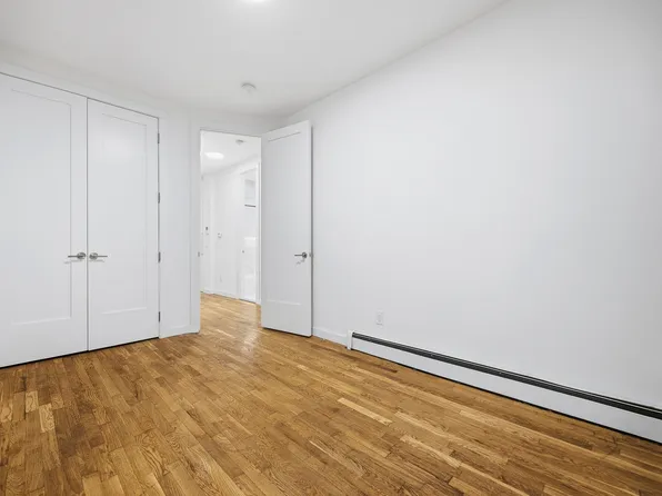 136 Cornelia Street image 16 of 17