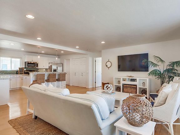 5th image of 133 Palm Ave
