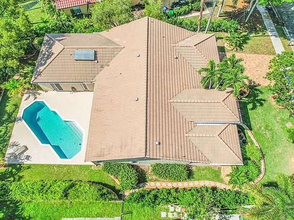 2nd image of 4910 NW 104th Avenue