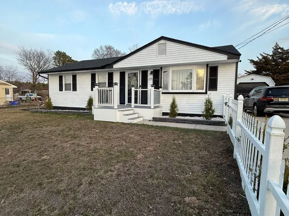 215 Eagon Ave, Egg Harbor Township, NJ 08234