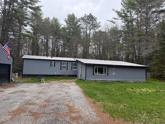 4th image of 70 Harris Hill Road