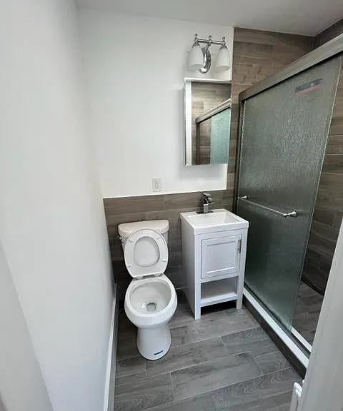 22 Lawrence Ave #5 — Photo 7