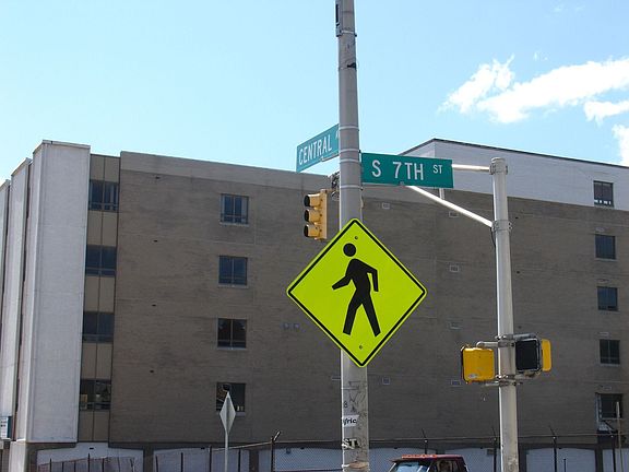 5th image of 484 Central Ave