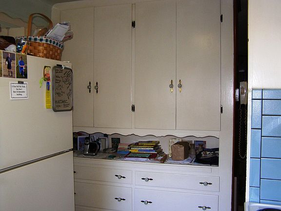Built-In hutch for extra storage in kitchen