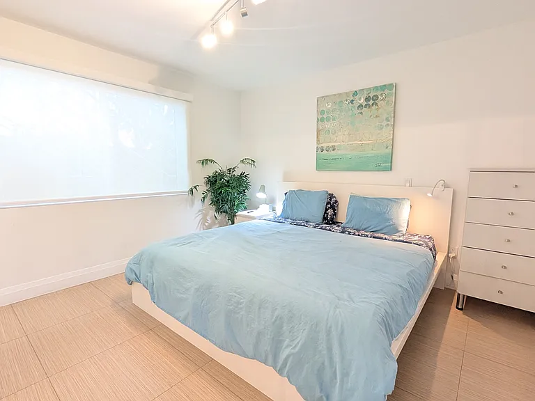 4324 N Ocean Dr #3 — Photo 8