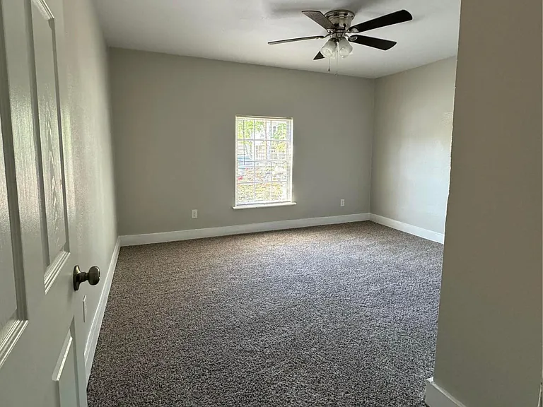 8708 Lanewood Dr — Photo 7