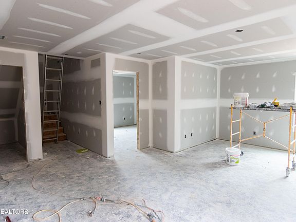 4th image of 5543 Berkley Landing Ln