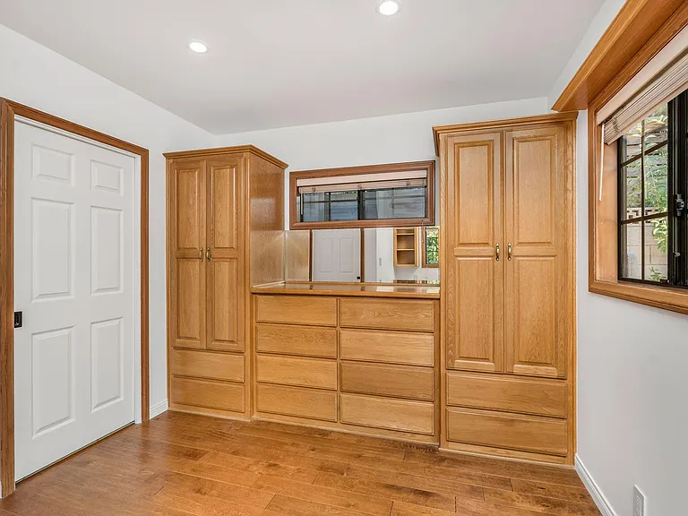 1314 Glenavon Ave — Photo 33
