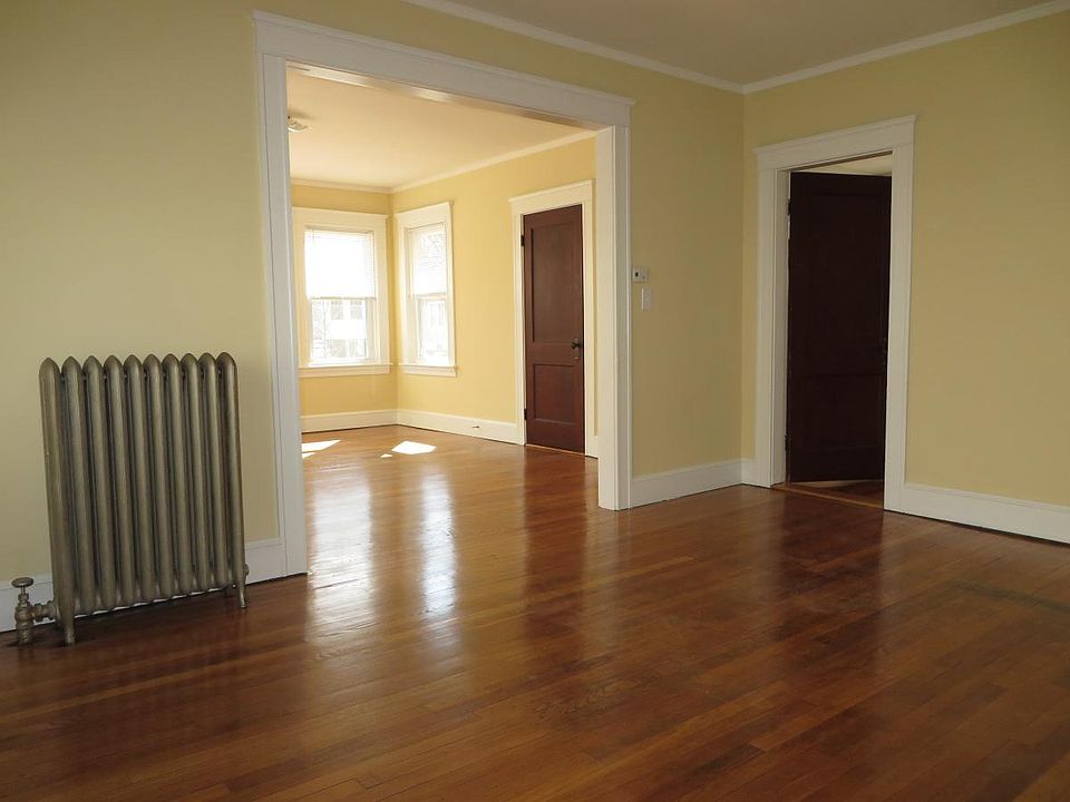 Sunny Double Parlor