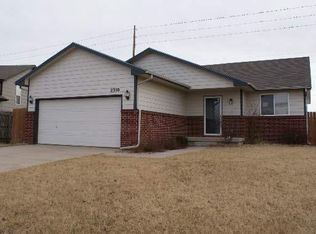 2350 S Stoney Point St, Wichita, KS 67209