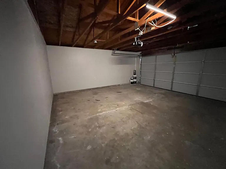 4288 Bradley Dr — Photo 26
