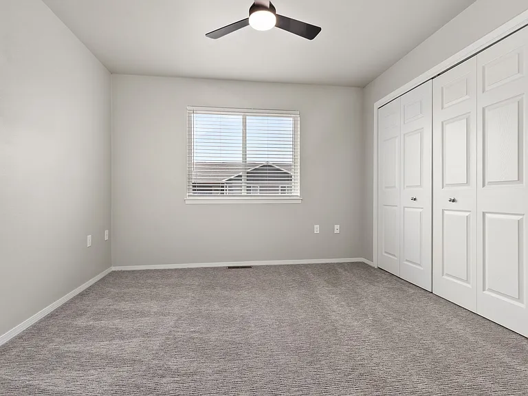 Sawyer Pointe — Photo 66