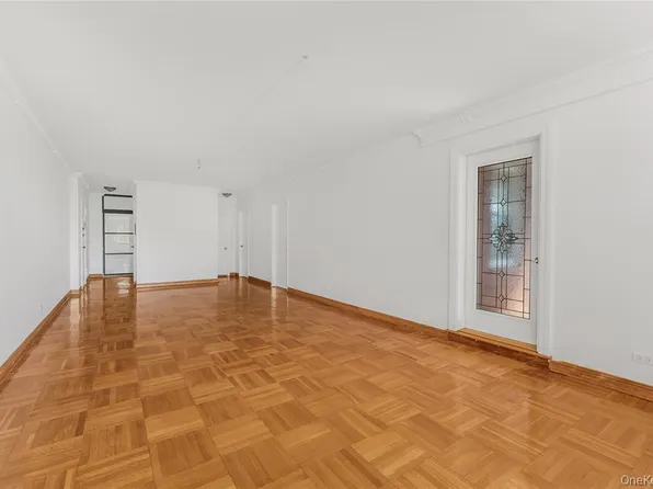 3725 Henry Hudson Parkway West image 16 of 27