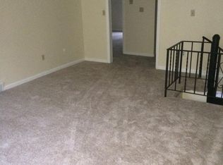 5 Pinebrook Ln APT 1, South Easton, MA 02375