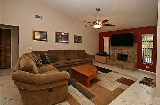 4th image of 4208 Derby Pl