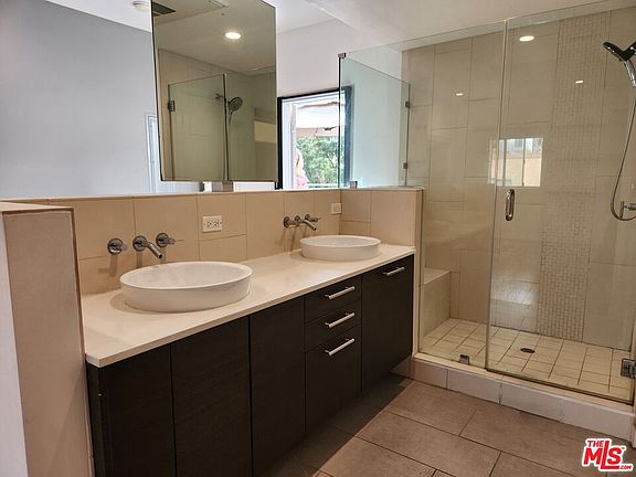 3rd image of 6683 Franklin Ave APT 8