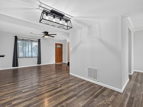 4th image of 8808 Eureka Ln