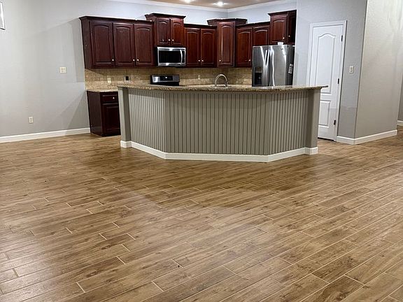 3rd image of 6314 Ironwood Ln