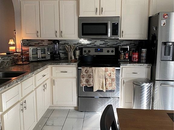 5th image of 3908 Kingsberry Dr