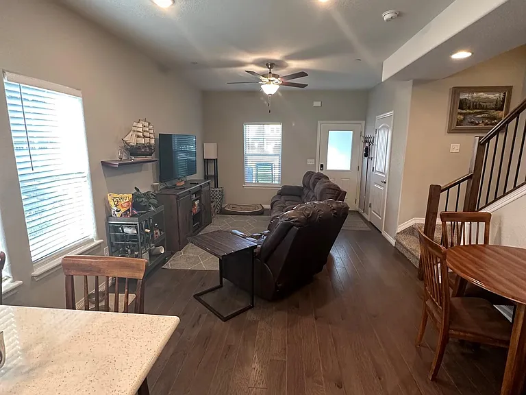 2408 Ridge Top Dr — Photo 5