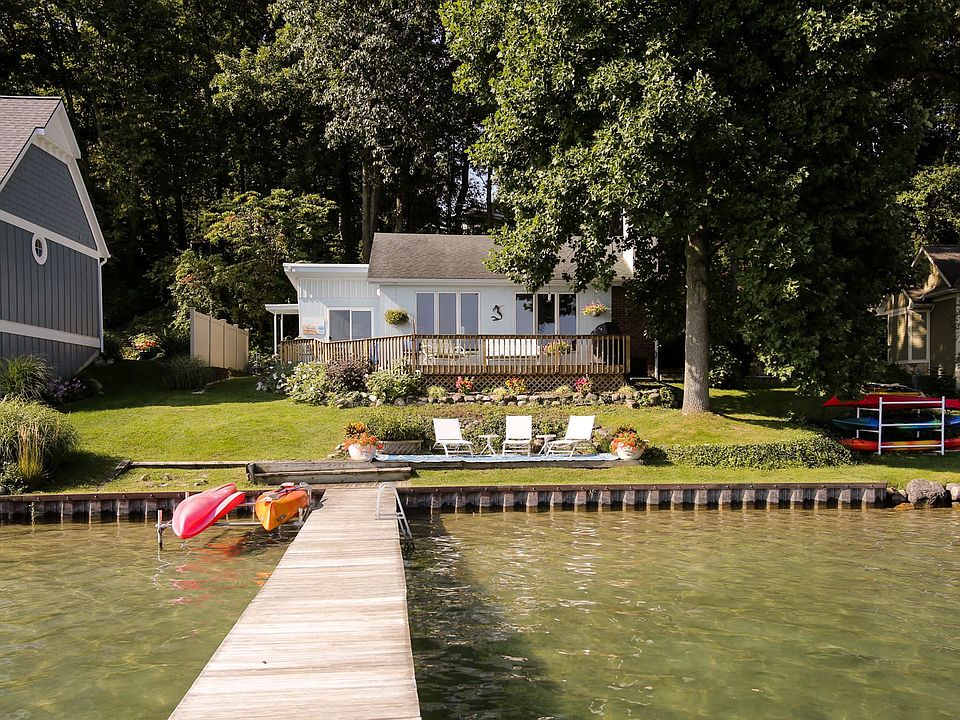 1st image of 1449 W Gull Lake Dr