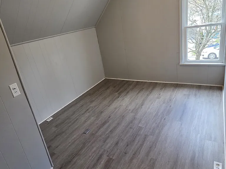 2183 W 81st St — Photo 10
