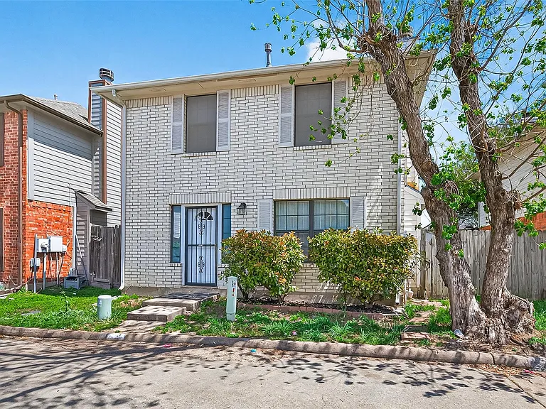 8617 Mapletwist St — Photo 3